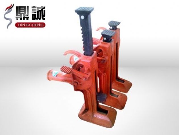 點擊查看詳細(xì)信息<br>標(biāo)題：齒條式起道機(jī) 閱讀次數(shù)：4564