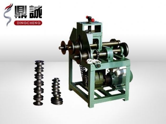 點(diǎn)擊查看詳細(xì)信息<br>標(biāo)題：立式多功能滾動(dòng)式彎管機(jī) 閱讀次數(shù)：5438